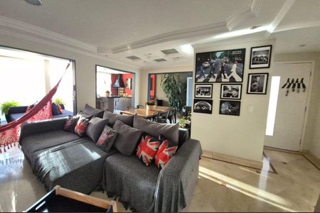 Casa à venda com 3 quartos, 200m² em Residencial Dois (Tambore), Santana de Parnaíba