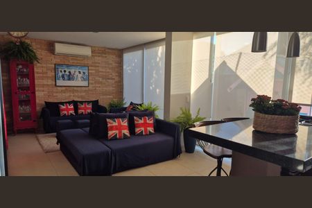 Casa à venda com 3 quartos, 200m² em Residencial Dois (Tambore), Santana de Parnaíba