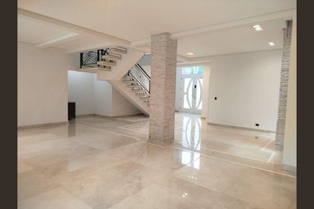 Casa à venda com 4 quartos, 450m² em Alphaville Residencial Plus, Barueri