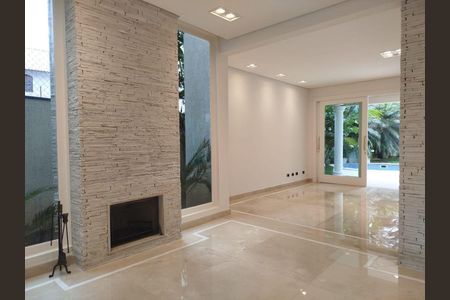 Casa à venda com 4 quartos, 450m² em Alphaville Residencial Plus, Barueri