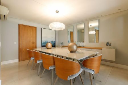 Apartamento à venda com 3 quartos, 241m² em Água Branca, São Paulo