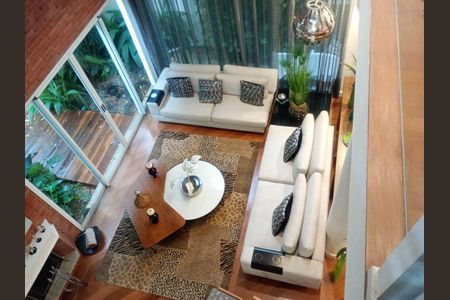 Casa à venda com 5 quartos, 900m² em Jardim Panorama, São Paulo