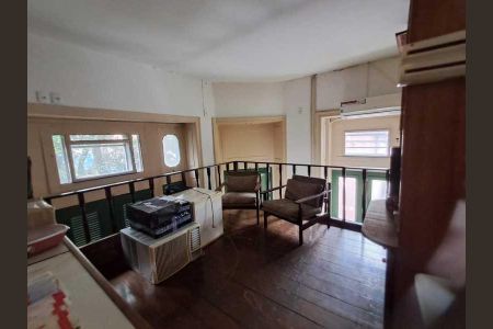 Casa à venda com 6 quartos, 236m² em Catete, Rio de Janeiro