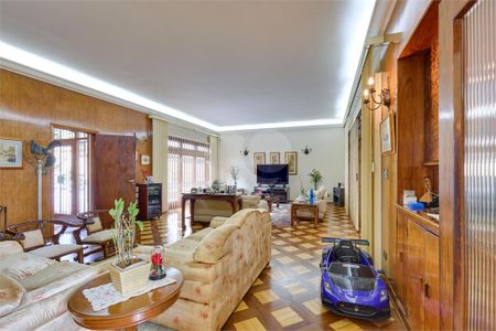 Casa à venda com 4 quartos, 417m² em Jardim Petropolis, São Paulo