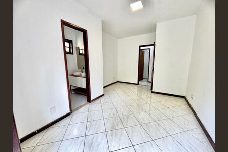 Casa à venda com 4 quartos, 120m² em Vargem Grande, Rio de Janeiro