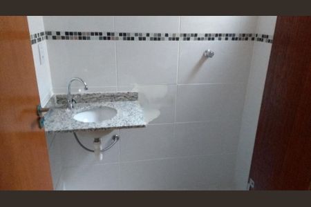 Casa à venda com 2 quartos, 60m² em Chácara Mafalda, São Paulo