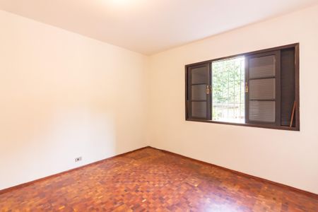 Casa à venda com 125m², 4 quartos e 2 vagasSuíte