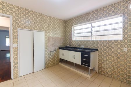 Casa para alugar com 125m², 4 quartos e 2 vagasCozinha 