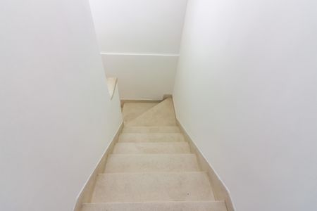 Casa para alugar com 125m², 4 quartos e 2 vagasEscada