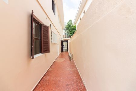 Casa à venda com 125m², 4 quartos e 2 vagasQuintal