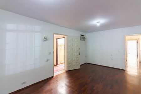 Casa para alugar com 125m², 4 quartos e 2 vagasSala 