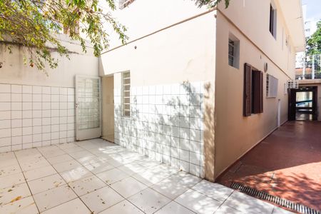 Casa para alugar com 125m², 4 quartos e 2 vagasQuintal