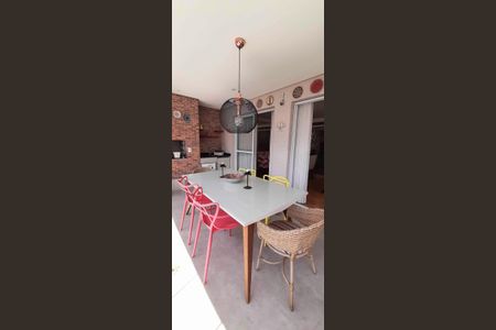 Apartamento à venda com 194m², 4 quartos e 4 vagas Apartamento à venda com 194m², 4 quartos e 4 vagasVaranda Gourmet