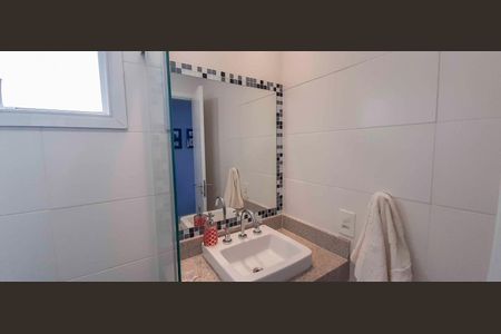 Apartamento à venda com 194m², 4 quartos e 4 vagas Apartamento à venda com 194m², 4 quartos e 4 vagasBanheiro da Suíte 4