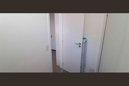 Apartamento à venda com 194m², 4 quartos e 4 vagas Apartamento à venda com 194m², 4 quartos e 4 vagasDespensa