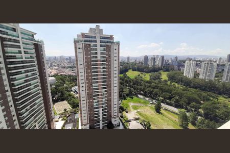 Apartamento à venda com 194m², 4 quartos e 4 vagas Apartamento à venda com 194m², 4 quartos e 4 vagasVista da Suíte 1