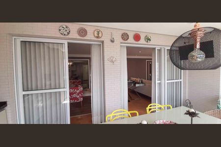 Apartamento à venda com 194m², 4 quartos e 4 vagas Apartamento à venda com 194m², 4 quartos e 4 vagasVaranda Gourmet