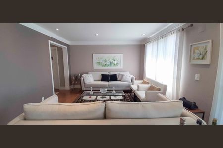Apartamento à venda com 194m², 4 quartos e 4 vagas Apartamento à venda com 194m², 4 quartos e 4 vagasSala de Estar