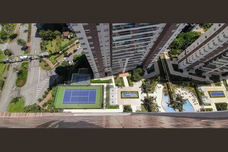 Apartamento à venda com 194m², 4 quartos e 4 vagas Apartamento à venda com 194m², 4 quartos e 4 vagasVista da Suíte 2