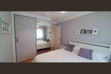 Apartamento à venda com 194m², 4 quartos e 4 vagas Apartamento à venda com 194m², 4 quartos e 4 vagasSuíte 2