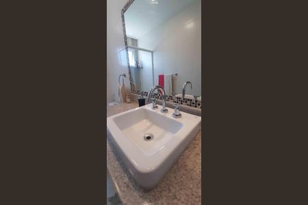 Apartamento à venda com 194m², 4 quartos e 4 vagas Apartamento à venda com 194m², 4 quartos e 4 vagasBanheiro da Suíte 3