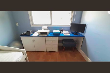 Apartamento à venda com 194m², 4 quartos e 4 vagas Apartamento à venda com 194m², 4 quartos e 4 vagasSuíte 4
