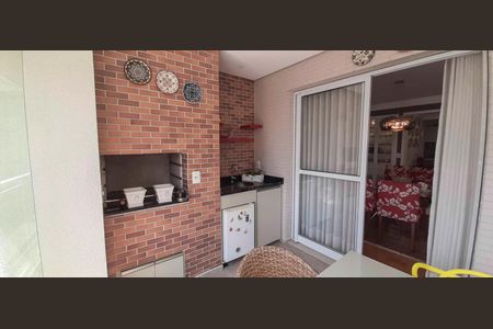 Apartamento à venda com 194m², 4 quartos e 4 vagas Apartamento à venda com 194m², 4 quartos e 4 vagasVaranda Gourmet