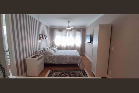 Apartamento à venda com 194m², 4 quartos e 4 vagas Apartamento à venda com 194m², 4 quartos e 4 vagasQuarto