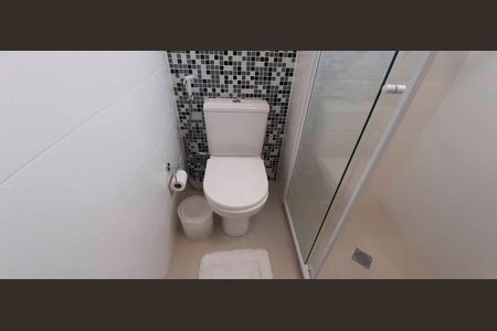 Apartamento à venda com 194m², 4 quartos e 4 vagas Apartamento à venda com 194m², 4 quartos e 4 vagasBanheiro da Suíte 4