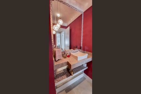 Apartamento à venda com 194m², 4 quartos e 4 vagas Apartamento à venda com 194m², 4 quartos e 4 vagasLavabo