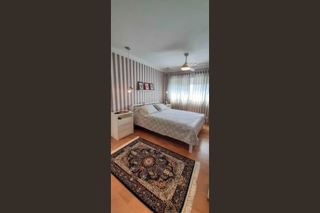 Apartamento à venda com 194m², 4 quartos e 4 vagas Apartamento à venda com 194m², 4 quartos e 4 vagasQuarto