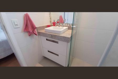 Apartamento à venda com 194m², 4 quartos e 4 vagas Apartamento à venda com 194m², 4 quartos e 4 vagasBanheiro da Suíte 2