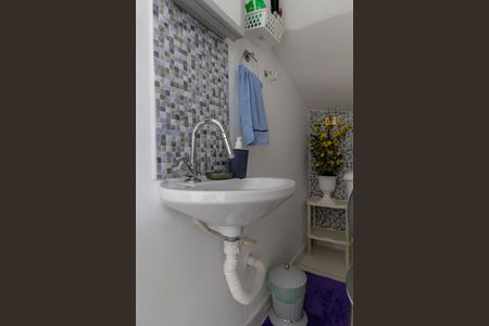 Casa à venda com 118m², 3 quartos e 2 vagas Casa à venda com 118m², 3 quartos e 2 vagasLavabo