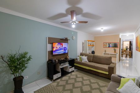 Casa à venda com 118m², 3 quartos e 2 vagas Casa à venda com 118m², 3 quartos e 2 vagasSala