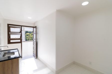 Apartamento para alugar com 85m², 2 quartos e 1 vagaCozinha