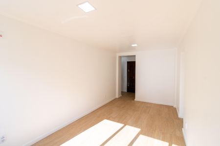 Apartamento para alugar com 85m², 2 quartos e 1 vagaSala