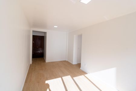 Apartamento para alugar com 85m², 2 quartos e 1 vagaSala