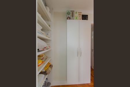 Corredor de apartamento à venda com 2 quartos, 86m² em Vila Monumento, São Paulo