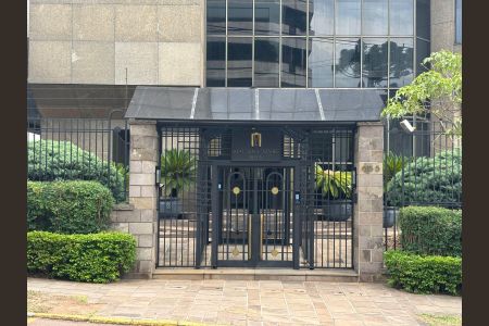 Apartamento à venda com 757m², 4 quartos e 4 vagas Apartamento à venda com 757m², 4 quartos e 4 vagasFachada