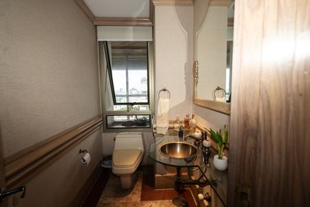 Apartamento à venda com 757m², 4 quartos e 4 vagas Apartamento à venda com 757m², 4 quartos e 4 vagasLavabo