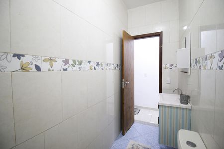 Casa de condomínio à venda com 175m², 2 quartos e 1 vagaBanheiro