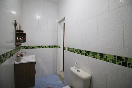 Casa de condomínio à venda com 175m², 2 quartos e 1 vagaBanheiro da Suíte 1