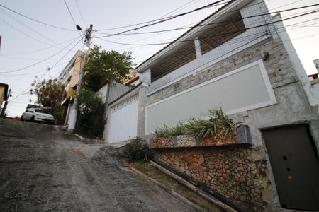 Casa de condomínio à venda com 175m², 2 quartos e 1 vagaFachada