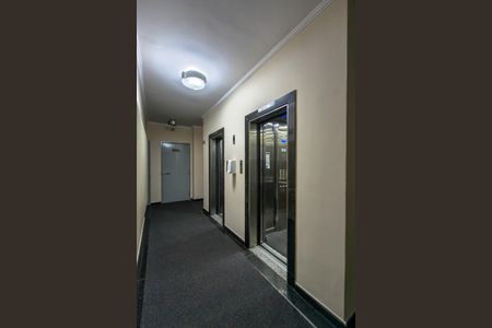 Apartamento para alugar com 100m², 2 quartos e 1 vaga Apartamento para alugar com 100m², 2 quartos e 1 vagaHall de entrada