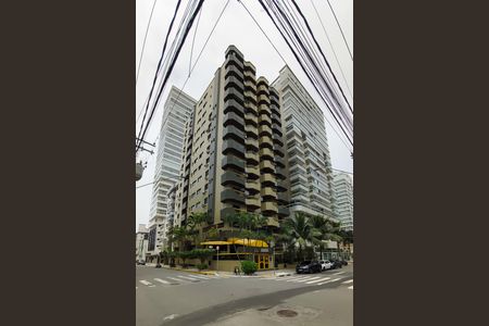 Apartamento para alugar com 100m², 2 quartos e 1 vaga Apartamento para alugar com 100m², 2 quartos e 1 vagaFachada