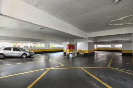 Apartamento para alugar com 100m², 2 quartos e 1 vaga Apartamento para alugar com 100m², 2 quartos e 1 vagaGaragem