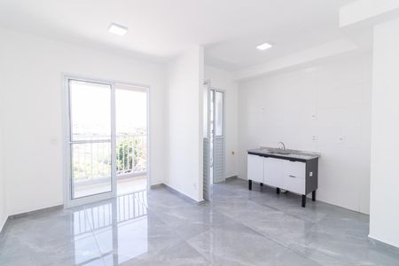 Sala de apartamento para alugar com 2 quartos, 40m² em Jardim Maringa, São Paulo