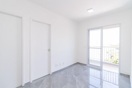 Sala de apartamento para alugar com 2 quartos, 40m² em Jardim Maringa, São Paulo