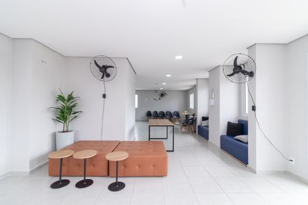 Apartamento para alugar com 40m², 2 quartos e 1 vagaÁrea comum - Salão de festas