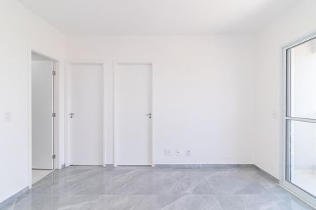 Sala de apartamento para alugar com 2 quartos, 40m² em Jardim Maringa, São Paulo